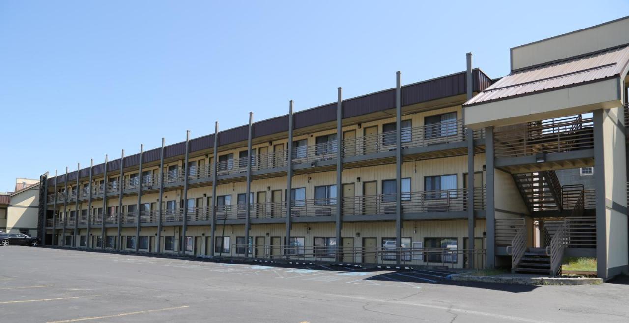 Idaho Inn Москоу Экстерьер фото