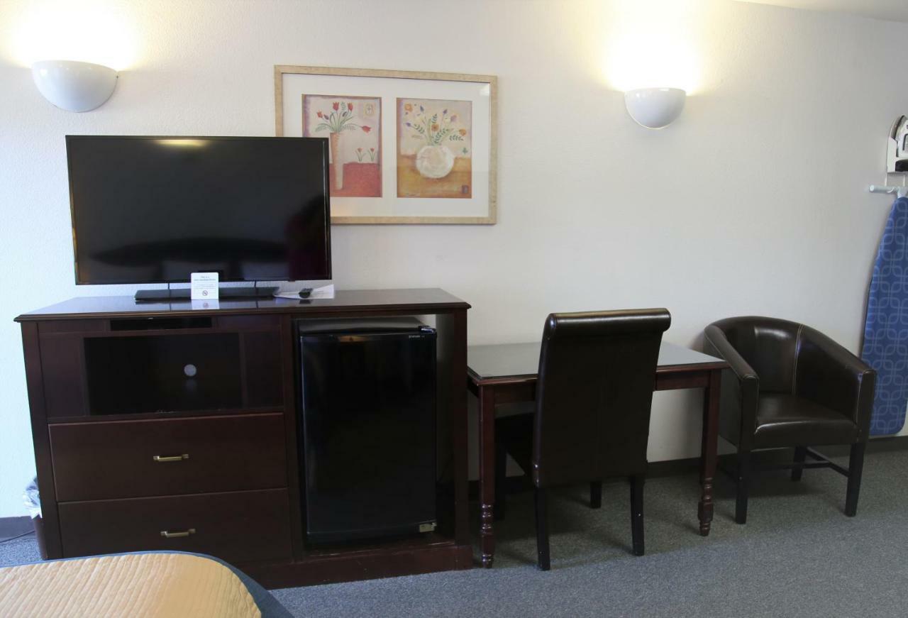 Idaho Inn Москоу Экстерьер фото